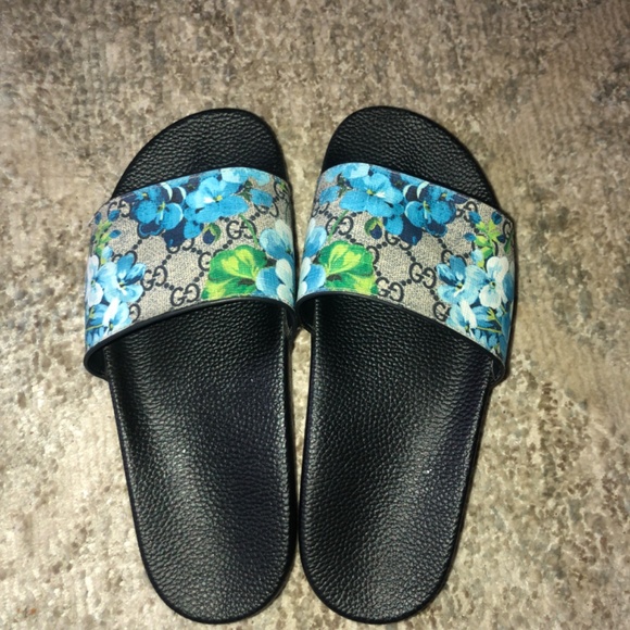 Rare Gucci bloom slides - Picture 2 of 4